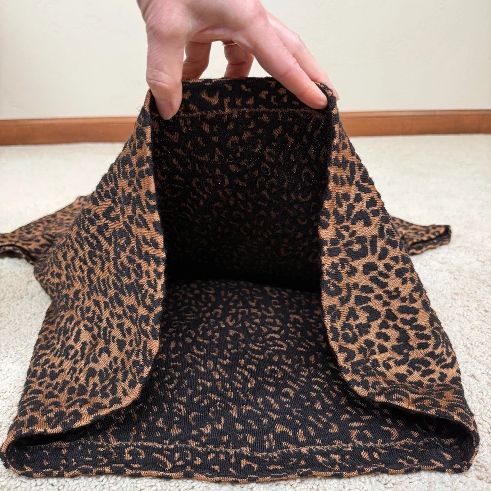 St. John Knit Leopard Animal Print Mock Neck Short Sleeve Top - Picture 14 of 17